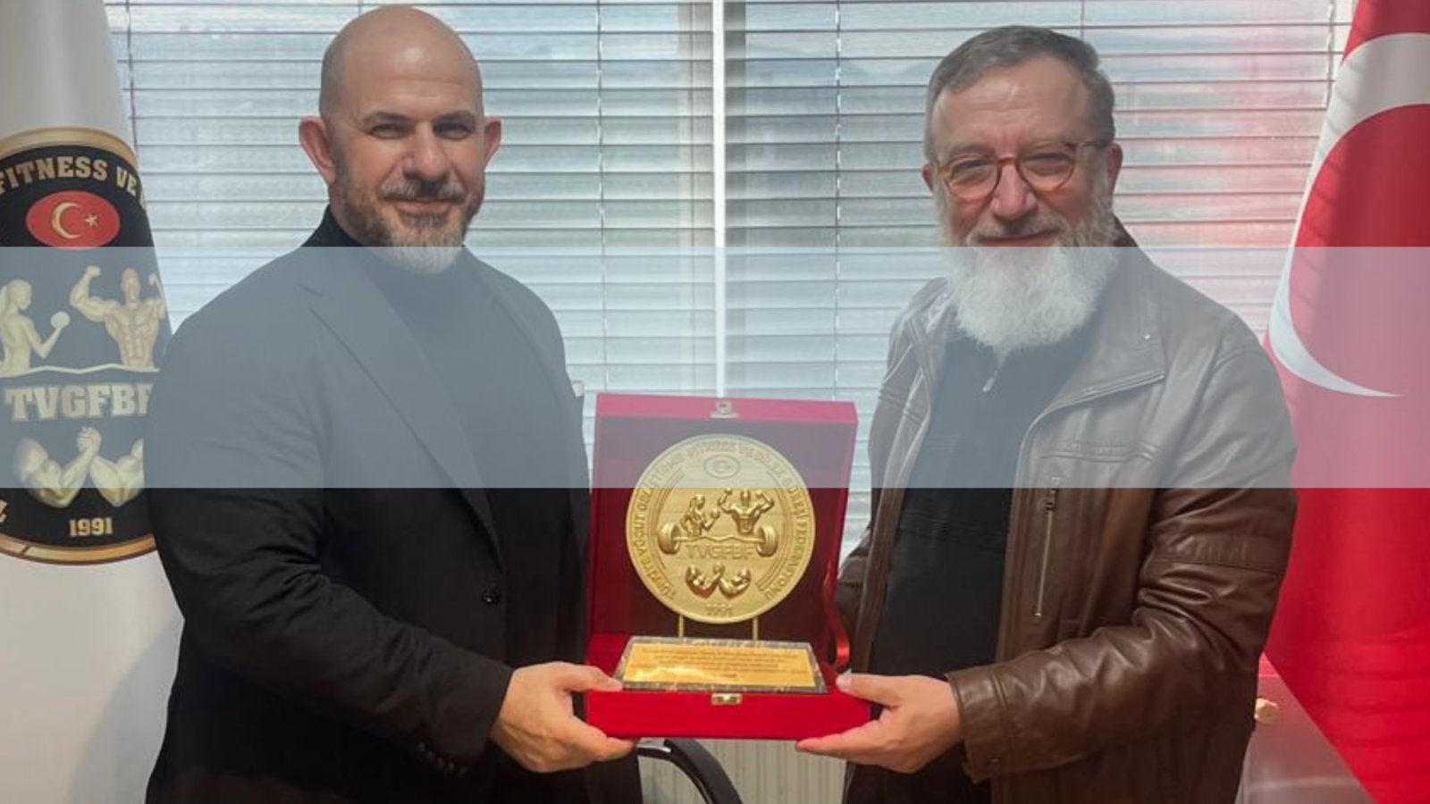 Küresel Medyada Elektronik Nikotin Dağıtım Sistemleri (ENDS): 2014–2023 Sosyal Medya Temelli İçerik Analizi