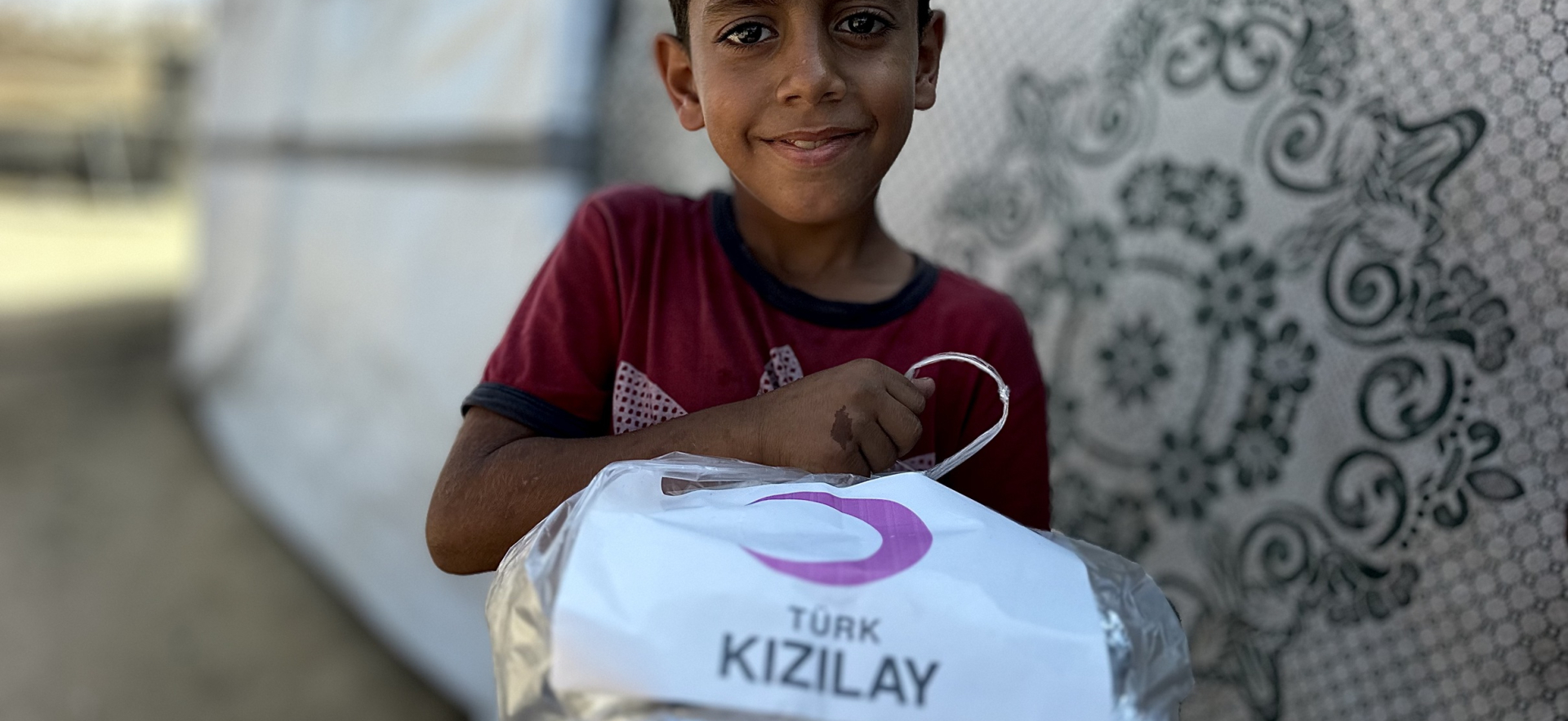 Gazze’de İnsani Yardım ve Halk Sağlığı Krizi Gazze, insani yardım, Gazze insani kriz, halk sağlığı, sağlık krizi, salgın riski, temiz su, gıda yardımı, sağlık hizmetleri, insani yardım çalışanları, Türk Kızılay, Dünya İnsani Yardım Günü, Filistin, humanitarian aid, Gaza, public health